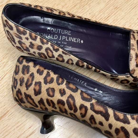 Donald J.Pliner Couture Kitten Heels (8M) - Picture 8 of 10